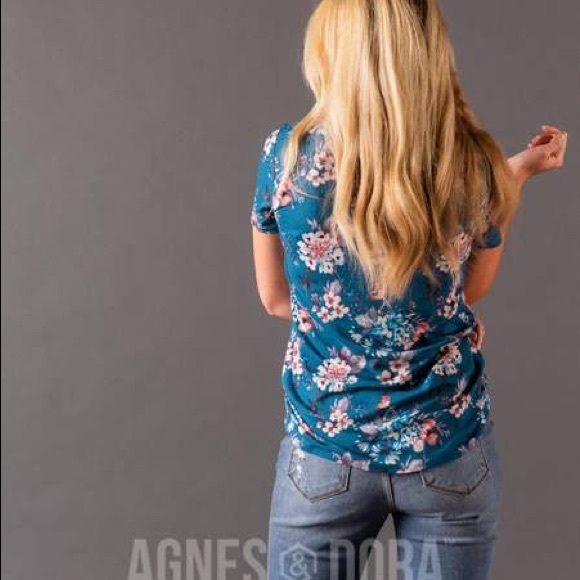 NEW Agnes & Dora Fitted Tee in /Teal Vapor Pink - Picture 3 of 6